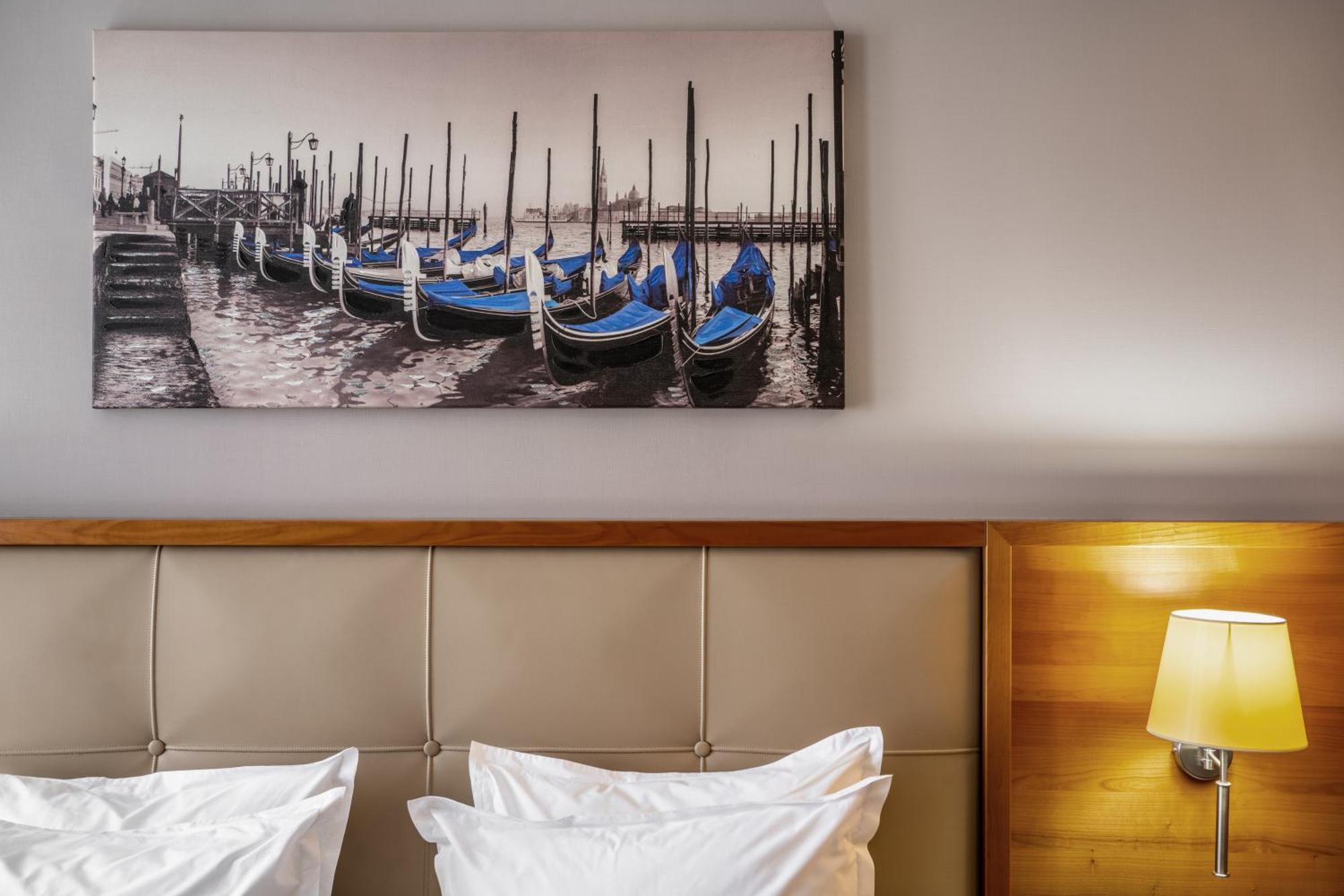 Cityhotel Kiev Rom bilde